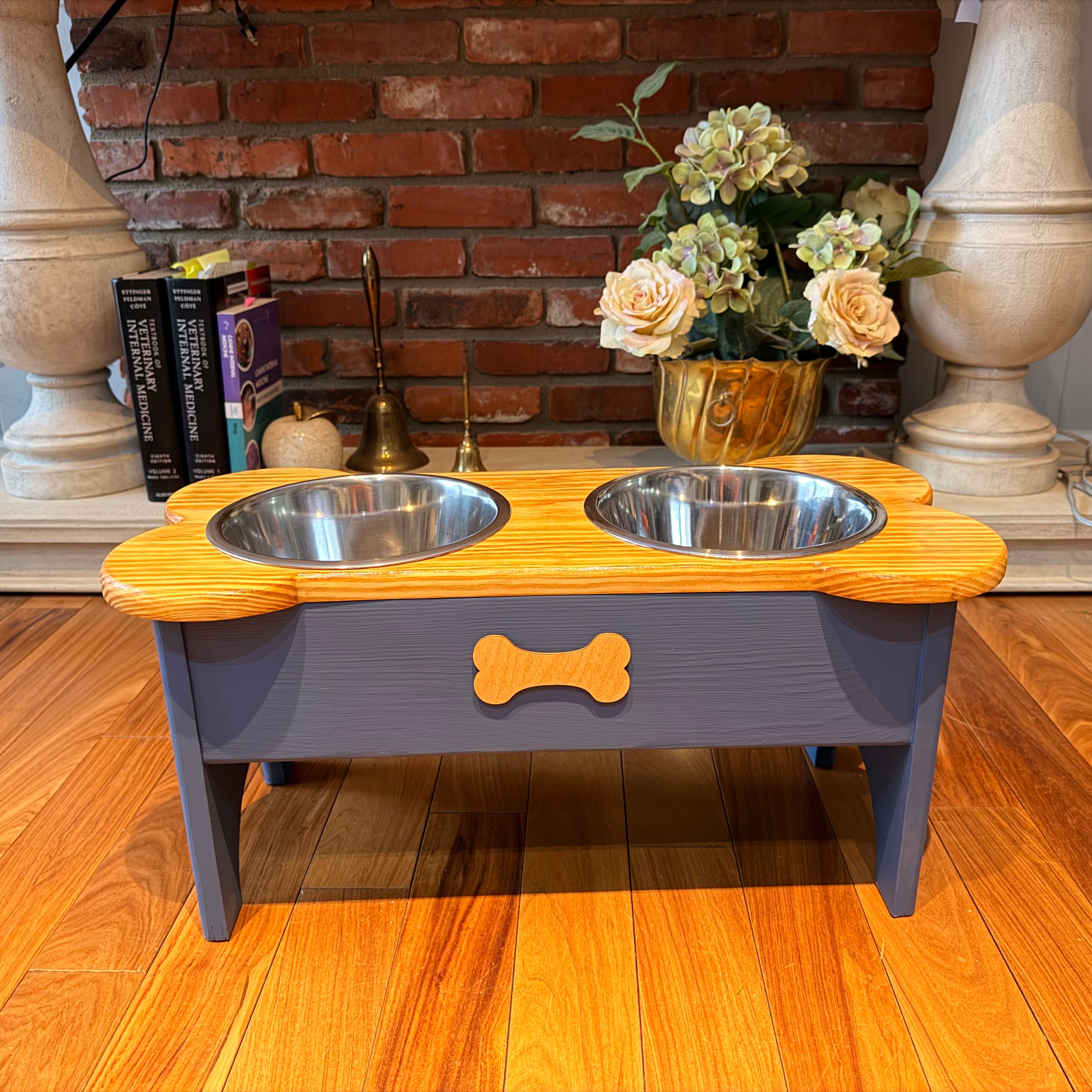 15” Feeding Stand Double bowl