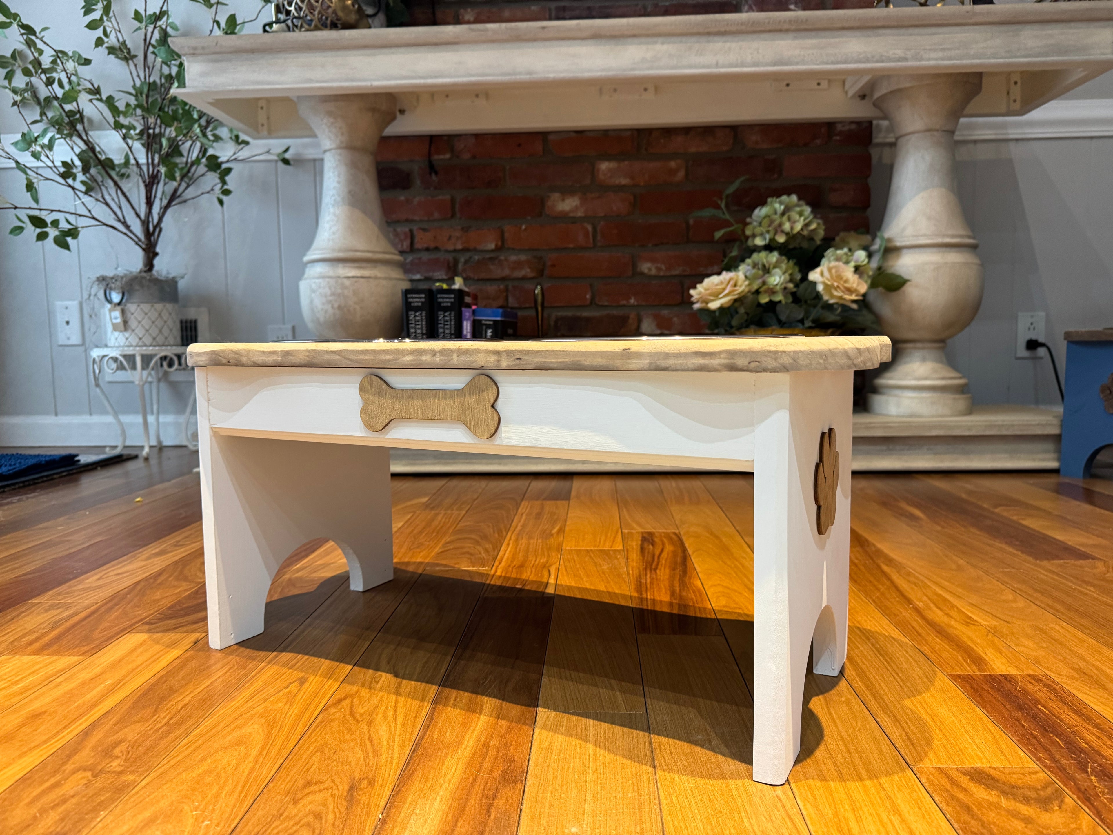 7” Feeding Stand double bowl